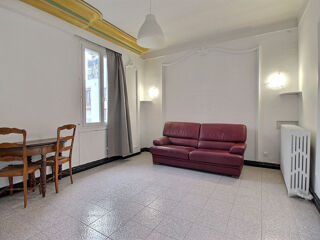  Appartement à louer 2 pièces 70 m²