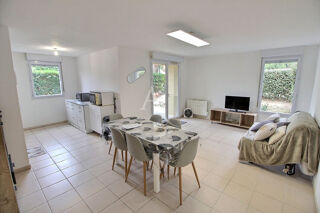  Appartement à louer 3 pièces 63 m²