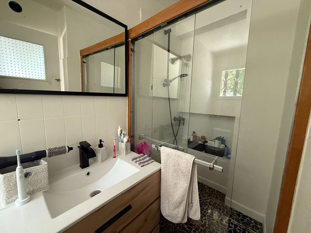 Vente Maison Maison Montauroux 5 pièce(s) 164 m2 travaux à prévoir / étage hors d'eau hors d'air/ Toiture à construire Montauroux
