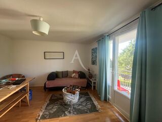  Appartement  louer 4 pices 77 m