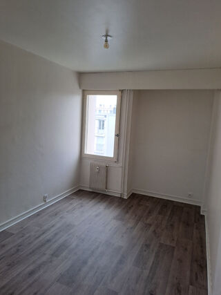  Appartement � louer 4 pi�ces 83 m�