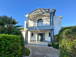  Maison � vendre 6 pi�ces 217 m�