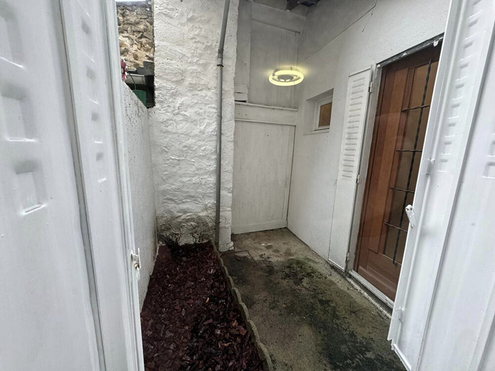 HAUTE VIENNE - Chateauponsac - Petite maison de bourg à vendre avec 2 chambres