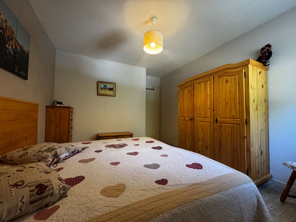 Appartement 4 pièces à louer à Seez avec vue sur rivière