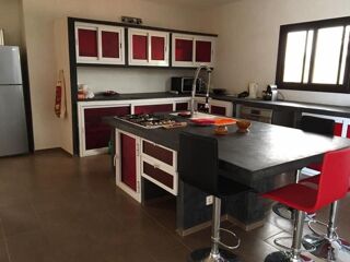  Maison � vendre 4 pi�ces 255 m� Saly