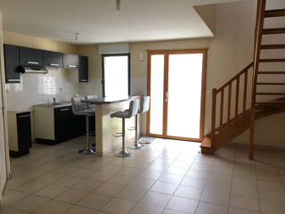  Maison à louer 2 pièces 49 m² Vay