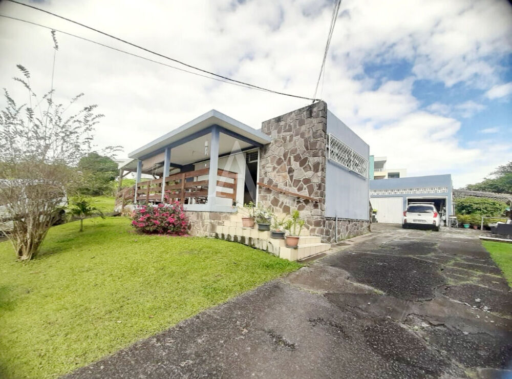 � vendre  Maison Sch�lcher (97233)