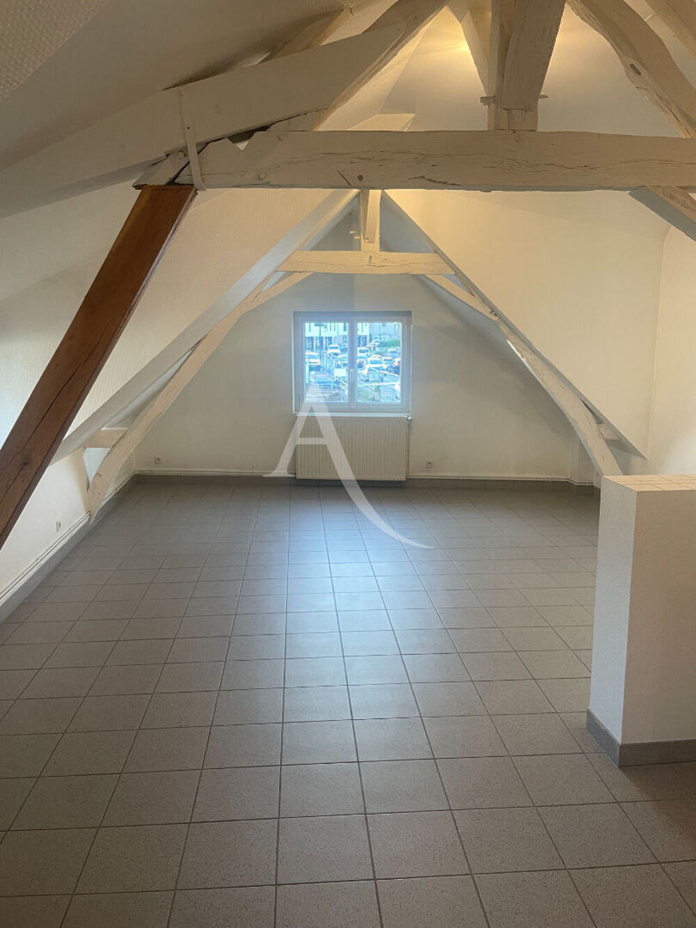 Location Appartement A LOUER TIERCE Bel Appt T3 au 1er étage de 62 m2 avec petit jardinet Tierce