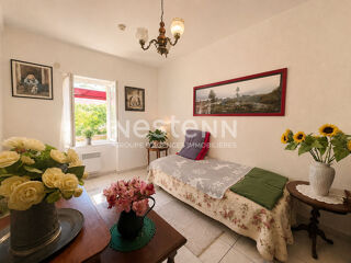  Immeuble à vendre 6 pièces 150 m²