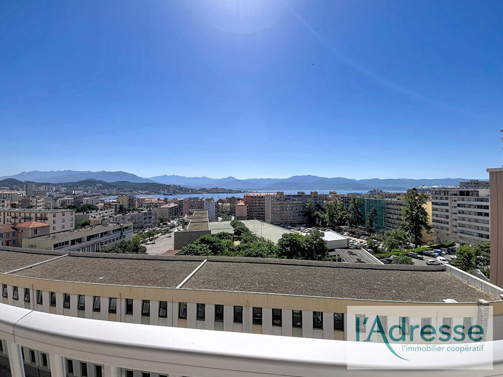 Appartement Ajaccio 3 pièce(s) 84 m2 - Rue Del Pellegrino - vue mer - parking collectif