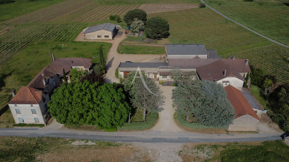 Ensemble immobilier en pierres et dépendances
