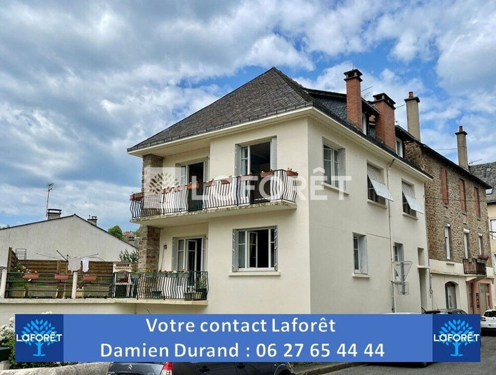 Grande maison/immeuble divisible.