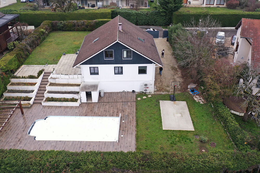 � vendre  Maison Cessy (01170)