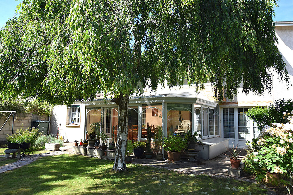 Vente Maison à vendre à Combs-la-Ville Maison 6 pièces  - Réf 8977 Combs la ville