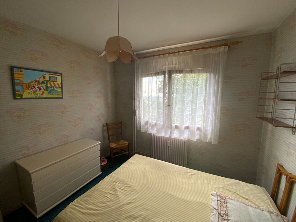 Vente Appartement LE CREUSOT, résidence avec ascenseur - Appartement de 61 m² hab. (2 chambres). Le creusot
