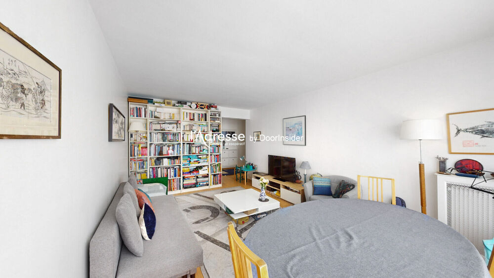 Location Appartement Mairie du 15ème : 4 pièces, 80.3m2 + terrasse de 5.27 m2 Paris 15