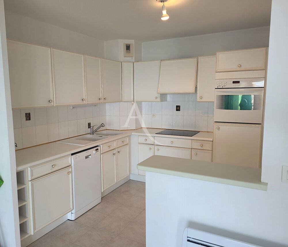 Location Appartement APPARTEMENT  DUPLEX  VUE MER   LA CHAUME   4 pièce(s) Les sables d olonne