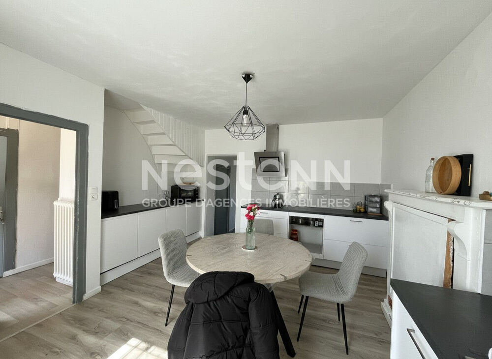 Maison et appartement à vendre, Monterblanc, 145 m² avec 692 m² de terrain.