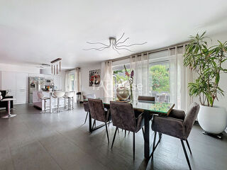  Maison  vendre 8 pices 158 m