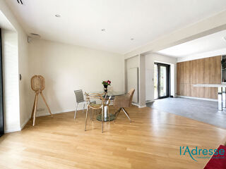  Maison à louer 6 pièces 210 m²