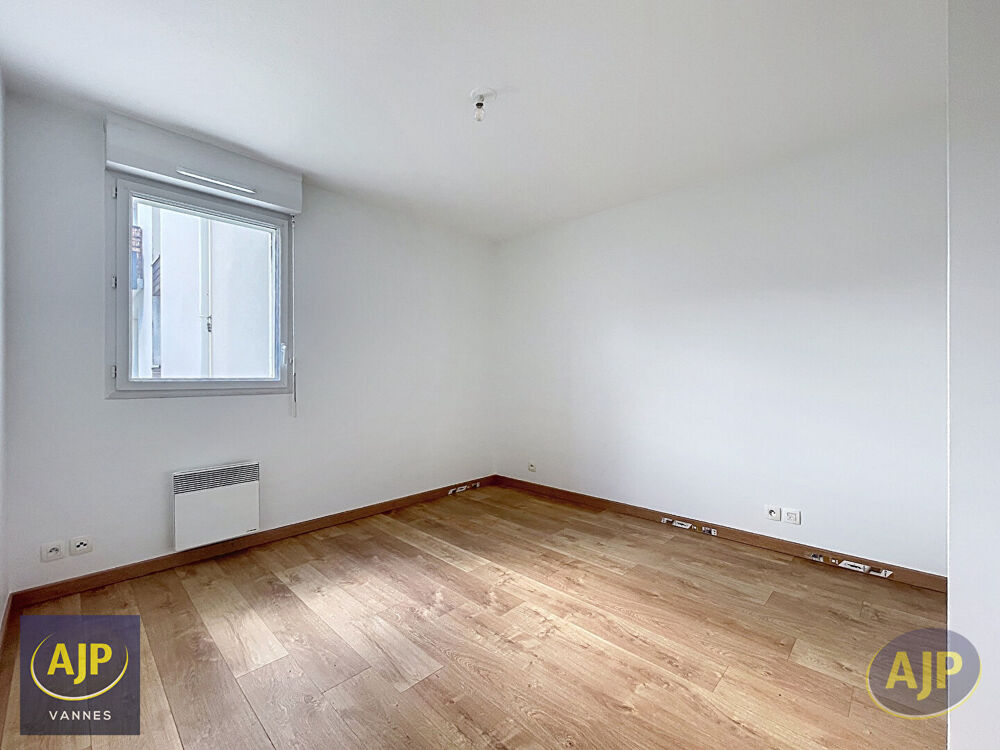 Saint Ave T3 67 M2 en REZ-DE-JARDIN avec GARAGE et PARKING