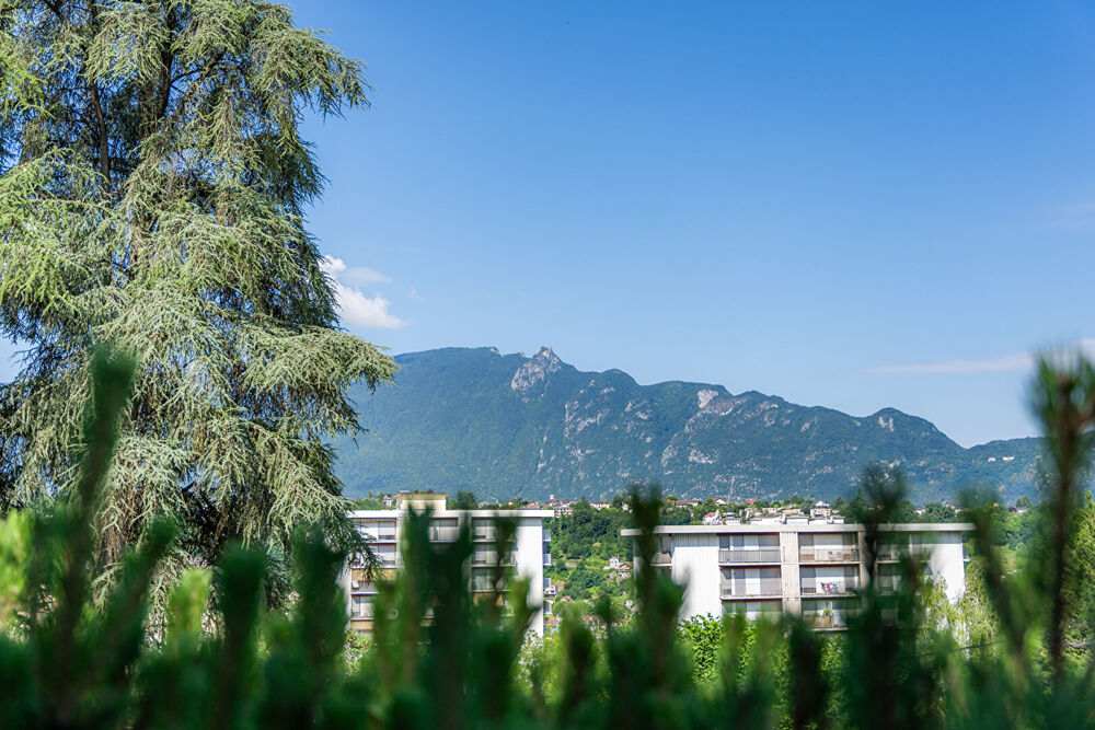à vendre  Appartement Aix-les-Bains (73100)