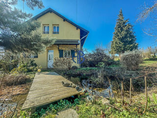  Maison � vendre 9 pi�ces 318 m�