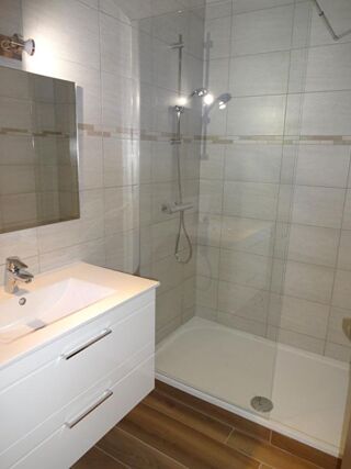  Appartement à louer 2 pièces 37 m²