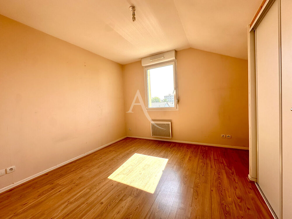 A vendre : Appartement 2 pièces d'environ 45 m² avec balcon en résidence