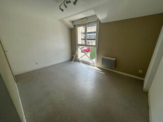  Appartement à louer 1 pièce 19 m²