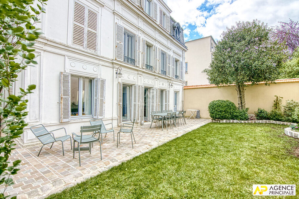 Maison 9 pièces 272 m² · à Versailles · 272 m² · 2 770 000 €