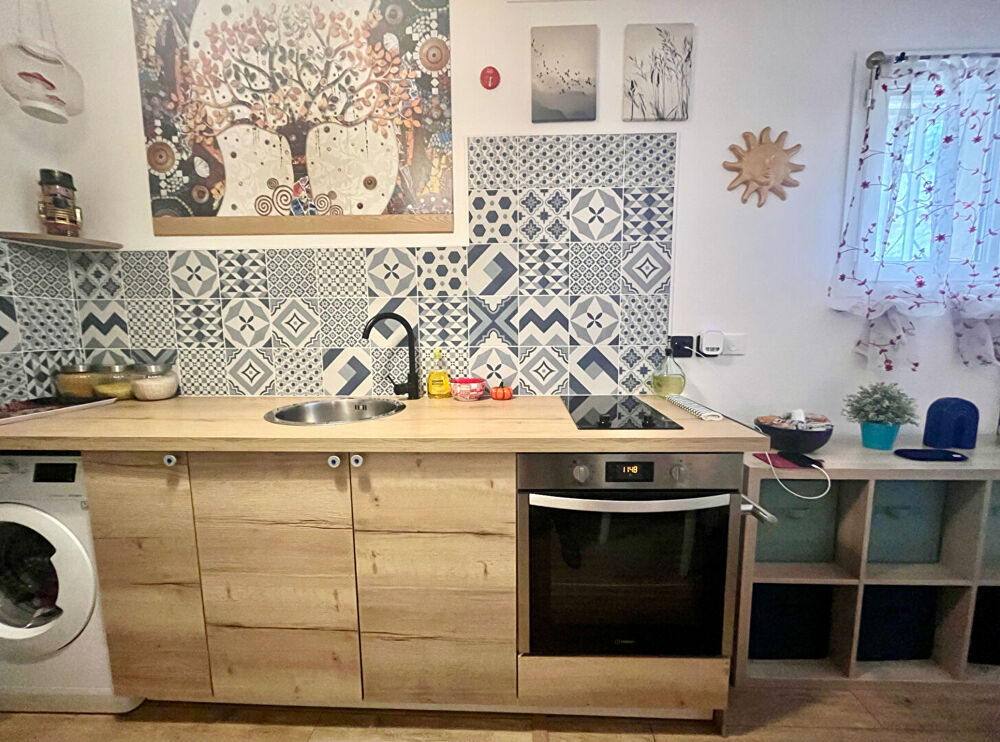 Vente Appartement T2 Centre Ville - 500 mètres de la plage - Terrasse - Garage Saint raphael