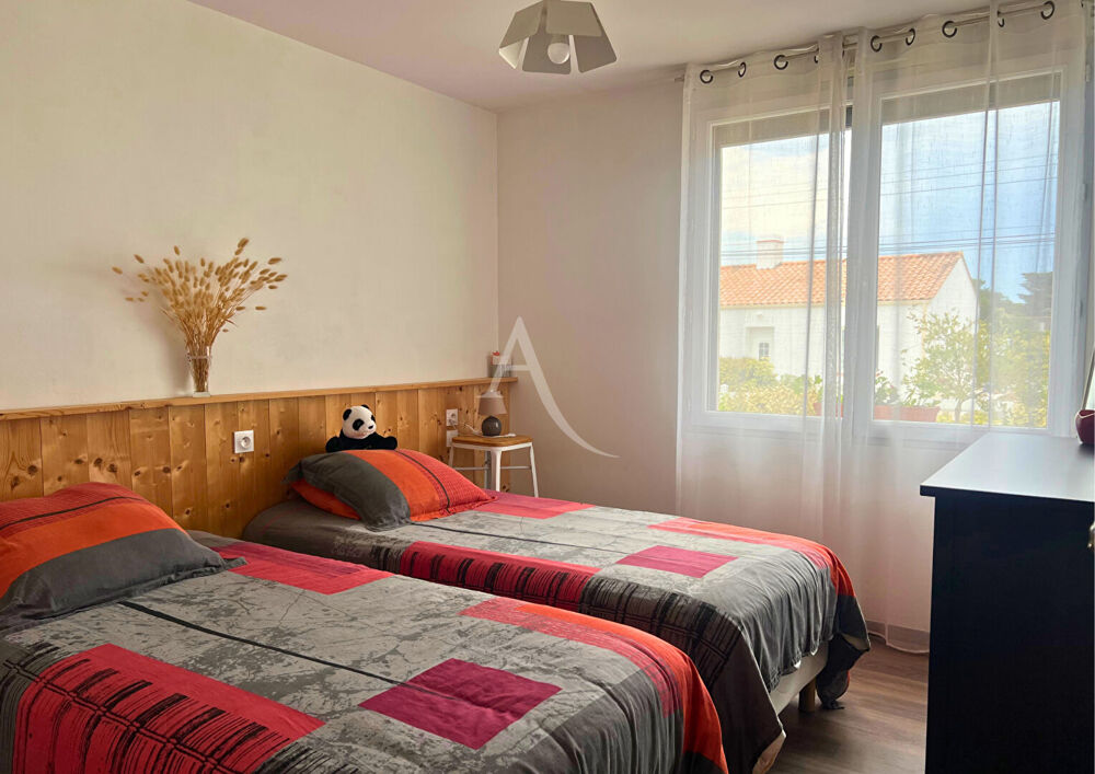 Vente Maison Beauvoir-sur-Mer : maison familiale avec piscine, garage et terrain de 1 080 m² Beauvoir sur mer