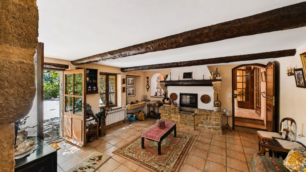 Vente Maison Sauveterre - Maison familiale de caractère, 4 chambres et terrain arboré de 2 600 m² Sauveterre