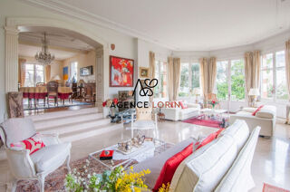  Maison à vendre 10 pièces 327 m²