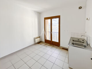  Immeuble à vendre 13 pièces 275 m²
