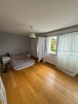  Appartement à louer 3 pièces 65 m²