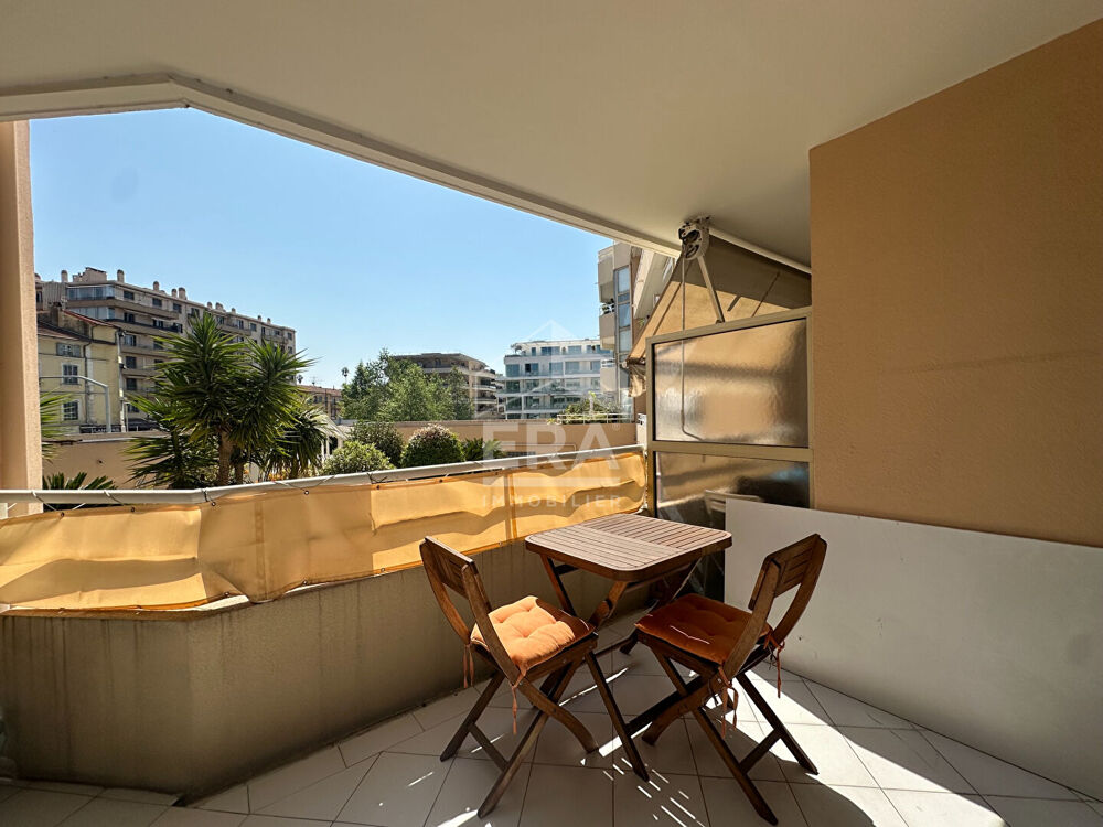 2 pièces avec terrasse plein sud au calme, à deux pas du centre de Cagnes-sur-Mer