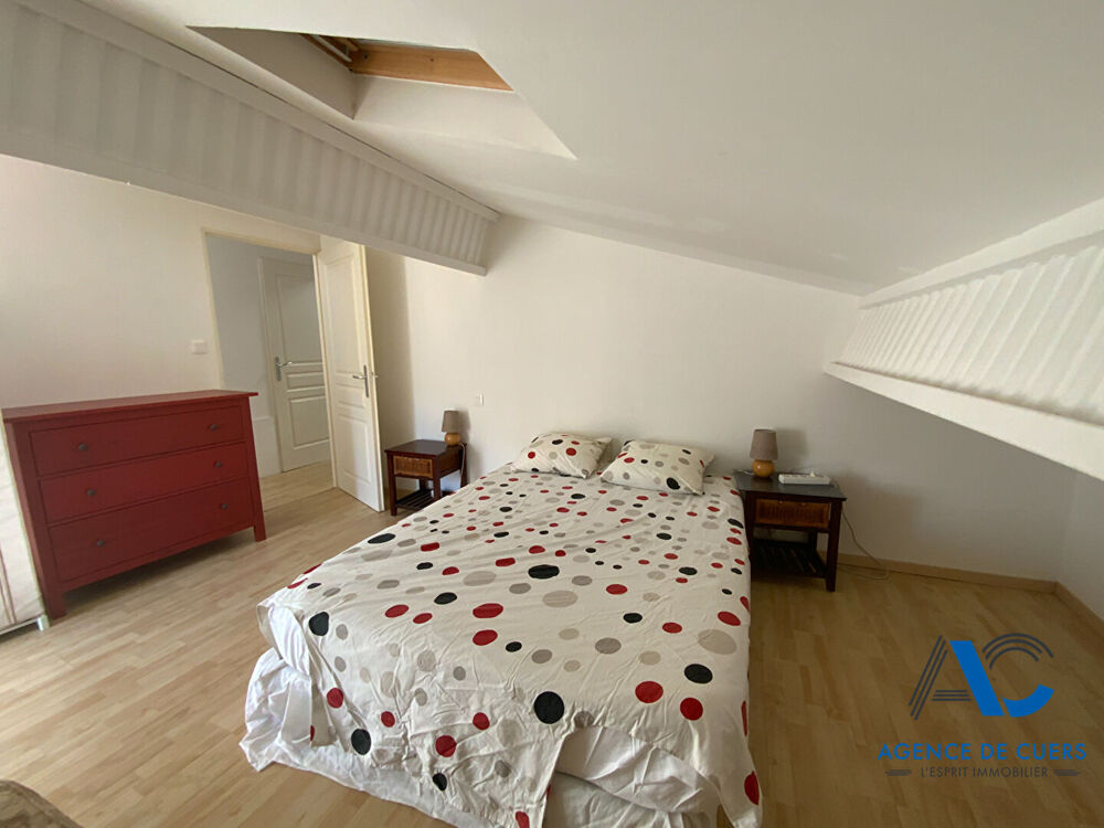 Appartement Cuers 4 pièce(s) 75.36 m2 en duplex - MEUBLÉ