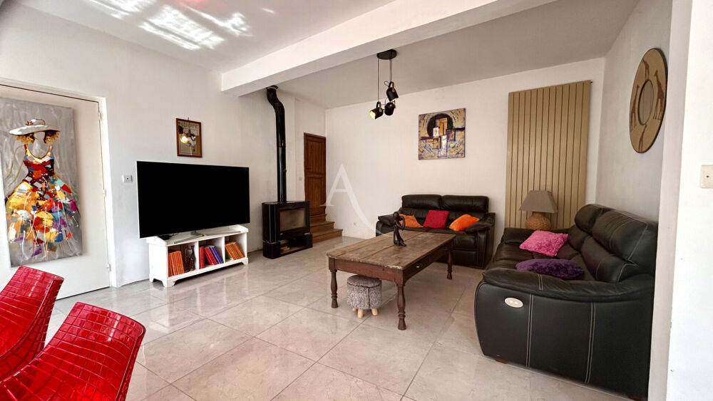 Vente Maison Maison de ville aux volumes remarquables, 3 chambres Montrichard