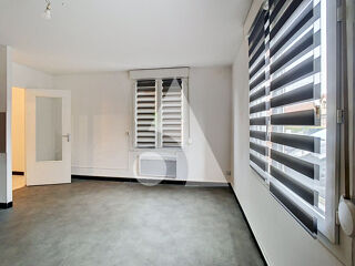  Appartement à louer 1 pièce 31 m²