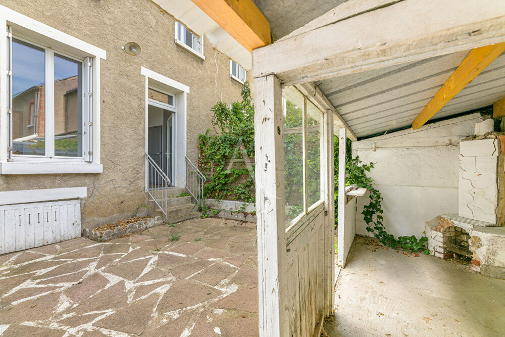 Vente Maison TOURS - UNE MAISON AVEC COUR AU PRIX D'UN APPARTEMENT Tours