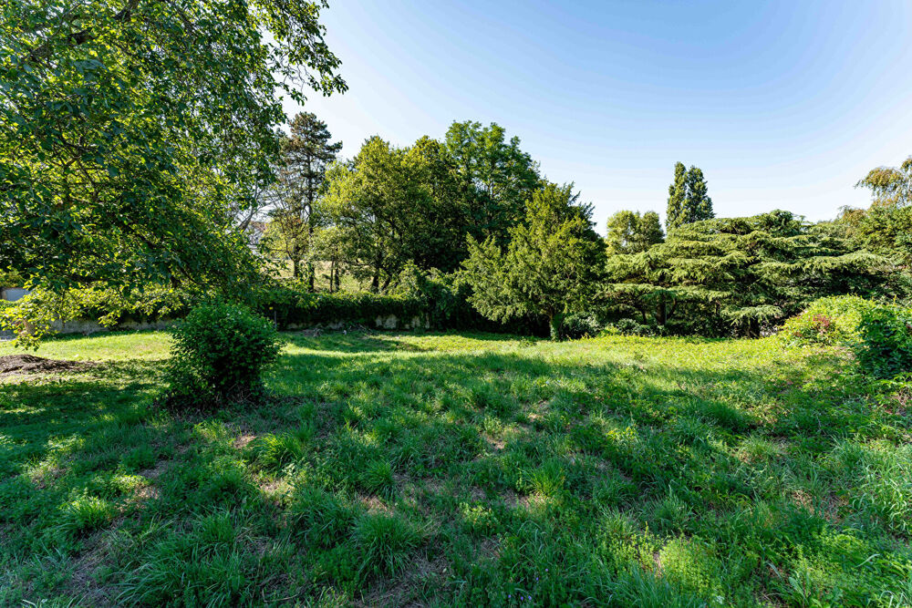 Vente Terrain Terrain constructible de 1846 m2 orienté sud ouest Caluire et cuire