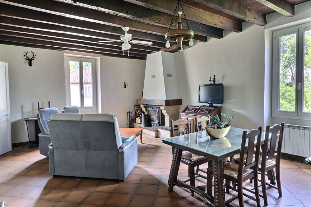 Vente Immeuble Immeuble avec trois habitations à vendre à Saint Sever - Saint sever