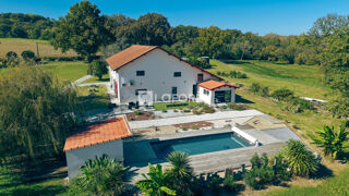  Maison � vendre 15 + pi�ces 616 m�