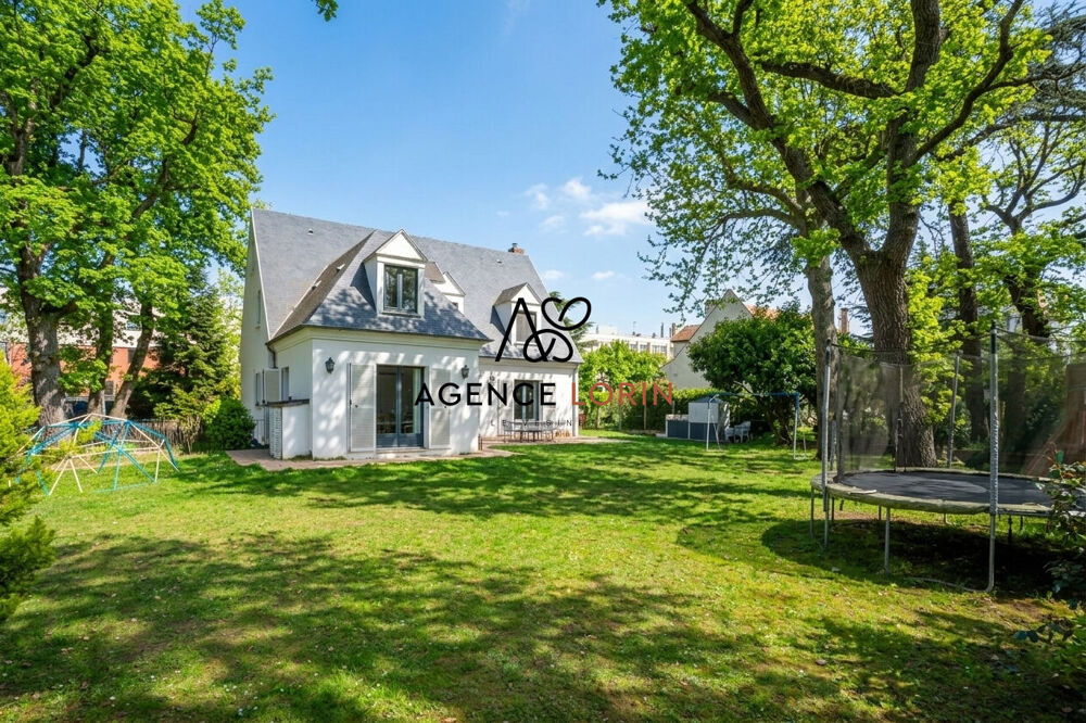 Maison 9 pièces 319 m² · à Le Vesinet · 319 m² · 1 415 000 €