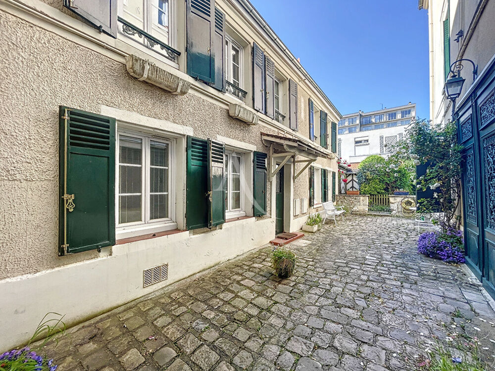 Vente Maison Maison de ville 6 pièces de 102.02 m² - Centre-ville de Saint-Germain-en-Laye Saint germain en laye