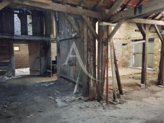  Remise / Grange � vendre 1 pi�ce 151 m�