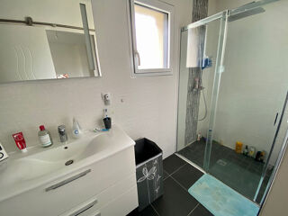  Maison à louer 5 pièces 137 m²