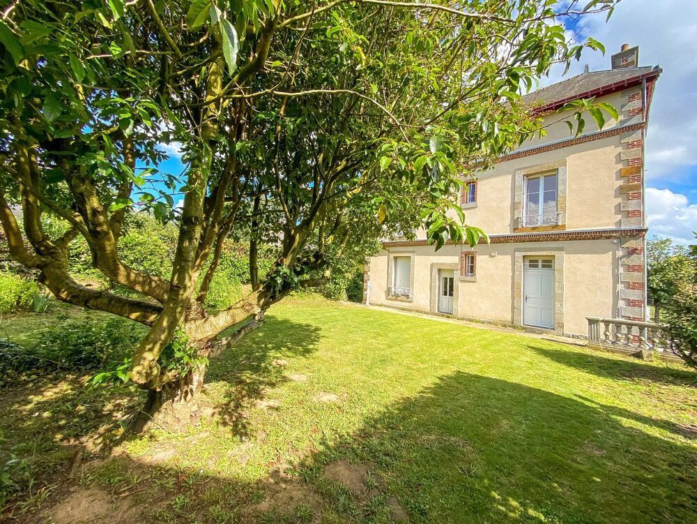 Vente Villa Superbe maison bourgeoise avec jardin clos de murs en pierre et dépendances Lassay les chateaux